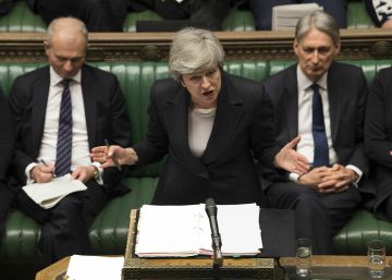 May afronta las elecciones europeas en medio de una creciente revuelta en sus filas
