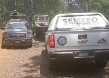 El Ejército mexicano devuelve un fusil de alto poder a un grupo de civiles que retuvo a un convoy militar