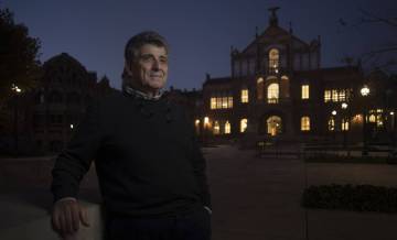 El doctor Pietro Bartolo, candidato del PD a las elecciones euroepas.