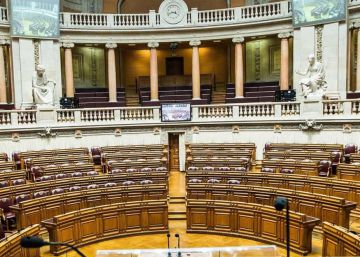 Portugal: ¿Un Parlamento acordeón para combatir el desinterés electoral?