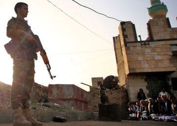 Un ataque de los rebeldes yemeníes a un aeropuerto saudí hiere a 26 personas