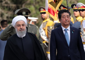 Shinzo Abe se postula como mediador entre Irán y EE UU