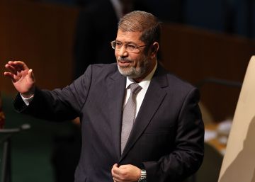 Muere el expresidente de Egipto Mohamed Morsi mientras era juzgado
