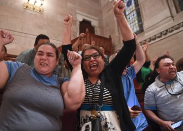 Nueva York permite a los indocumentados obtener el permiso de conducir