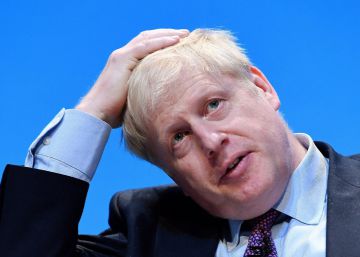 Boris Johnson se pone a la defensiva y rehúye responder sobre sus planes para el Brexit y su vida privada