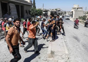 Mueren al menos 18 civiles, entre ellos un reportero, en un bombardeo en Siria