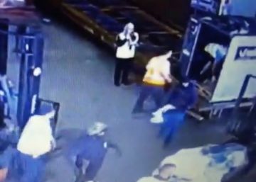 Oito ladrões disfarçados de policiais roubam 720 quilos de ouro no Aeroporto de São Paulo