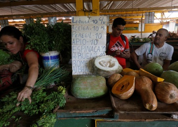 Cuba impone un plan de control de precios en plena crisis