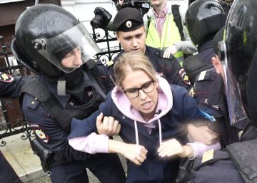 Protesto por eleições livres na Rússia termina com mais de 800 pessoas detidas em Moscou