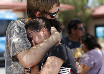 22 muertos y 24 heridos en un tiroteo en un centro comercial de El Paso (Texas)