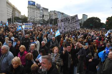 The demonstration of support for Mauricio Macri's government goes from the obelisk of Buenos Aires to the Plaza de Mayo.