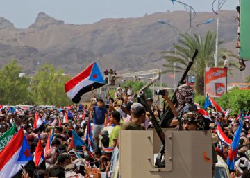 Fuerzas leales al Gobierno yemení arrebatan Adén a los separatistas
sureños