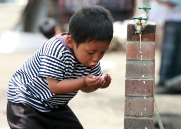 ¿De qué color es el agua que consumes?