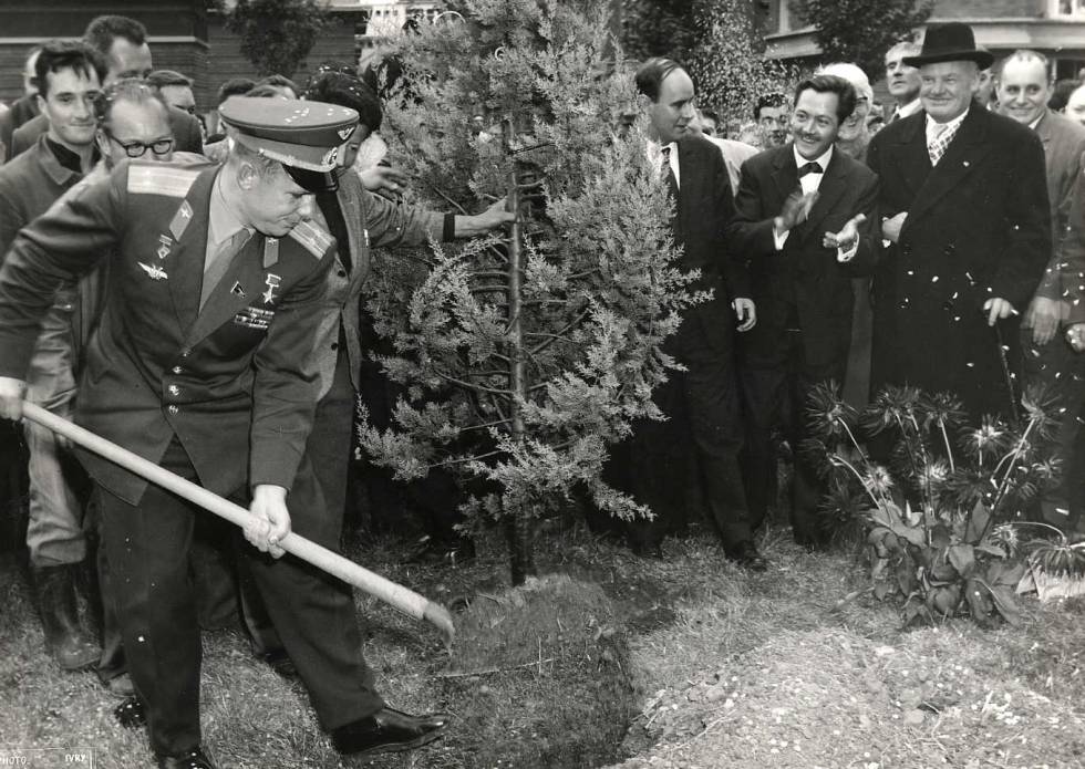 Visita de Yuri Gagarin a Ivry en 1963.