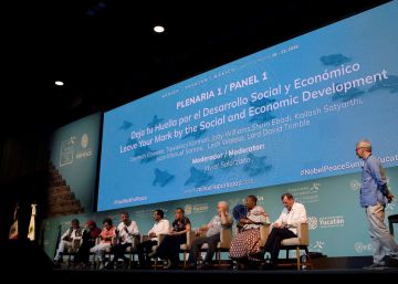 Un activista gay acusa discriminación en la cumbre de los Nobel de la Paz en México