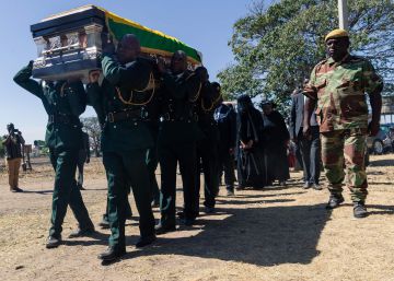 La familia de Mugabe gana la batalla del entierro del dictador