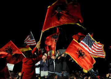 La oposición ultranacionalista gana en Kosovo por primera vez