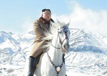 Pyongyang divulga imágenes de Kim Jong-un a caballo en un monte sagrado