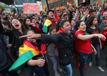 Un cuestionado recuento de votos sitúa a Evo Morales al borde de la victoria y eleva la tensión en Bolivia