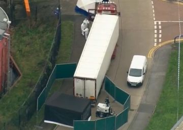 La policía británica halla 39 cadáveres en un camión en Essex