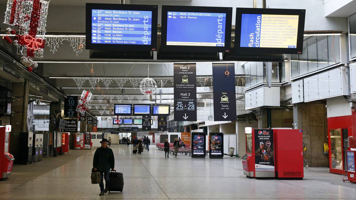 La estación de Montparnasse, vacía.