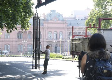 Argentina despide a Macri y se abraza al peronismo