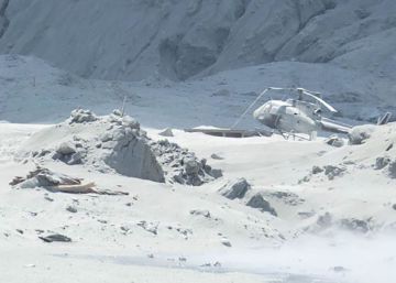 Nueva Zelanda investiga la erupción del volcán ante los avisos previos de aumento de actividad