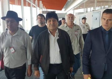 Evo Morales llega a Argentina y pide que se le acoja como refugiado