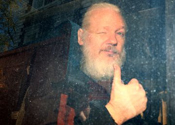 Más de cien periodistas piden la “liberación inmediata” de Julian Assange