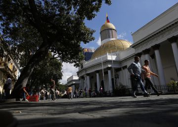 El chavismo maniobra para ensanchar la brecha en la oposición