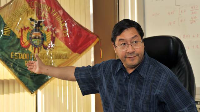 El candidato del MAS, Luis Arce.