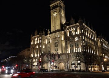 Desde el hotel Trump, el ‘impeachment’ se sigue muy bien Desde el hotel Trump, el ‘impeachment’ se sigue muy bien