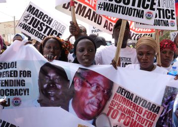 El presidente de Gambia que destronó al dictador se aferra al poder El presidente de Gambia que destronó al dictador se aferra al poder
