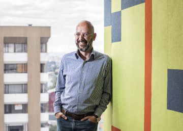 Ricardo Calderón, el periodista ‘invisible’ que revela la corrupción de militares colombianos Ricardo Calderón, el periodista ‘invisible’ que revela la corrupción de militares colombianos