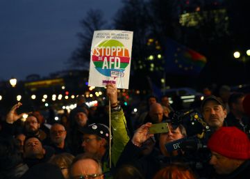 Los partidos alemanes acusan a AfD de crear un clima de odio tras el atentado en Hanau Los partidos alemanes acusan a AfD de crear un clima de odio tras el atentado en Hanau