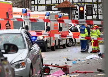 Un atropello múltiple causa una treintena de heridos en un desfile de carnaval en Alemania Un atropello múltiple causa una treintena de heridos en un desfile de carnaval en Alemania