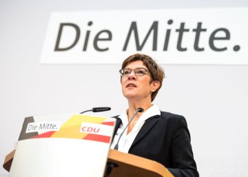 La CDU acelera la elección de su líder tras el varapalo en las elecciones de Hamburgo La CDU acelera la elección de su líder tras el varapalo en las elecciones de Hamburgo