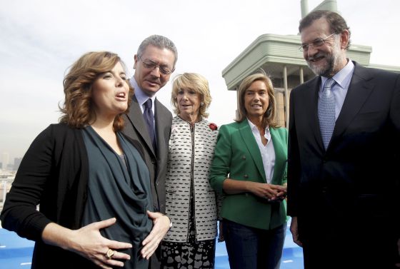 Soraya Sáenz de Santamaría, Alberto Ruiz-Gallardón, Esperanza Aguirre, Ana Mato y Mariano Rajoy, Soraya Sáenz de Santamaría, Alberto Ruiz-Gallardón, Esperanza Aguirre, Ana Mato y Mariano Rajoy,