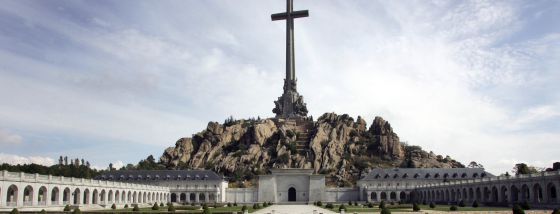 Vista panorámica de la basílica del Valle de los Caídos, en la sierra madrileña. Vista panorámica de la basílica del Valle de los Caídos, en la sierra madrileña.
