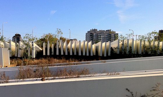 Lamas diseñadas y pagadas a Calatrava, abandonadas. Lamas diseñadas y pagadas a Calatrava, abandonadas.