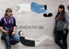 Joven, y para colmo, mujer Joven, y para colmo, mujer