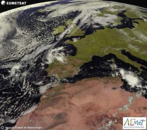 Frío, tormentas y chubascos entre hoy y el martes