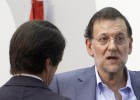Aznar ahonda la herida en la derecha al plantar a Rajoy Aznar ahonda la herida en la derecha al plantar a Rajoy