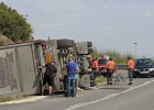 Dos muertos en Navarra al volcar un camión sobre unos ciclistas Dos muertos en Navarra al volcar un camión sobre unos ciclistas