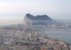 La UE ve pruebas de contrabando de tabaco y blanqueo en Gibraltar