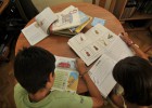 L’ajuda per a llibres de text varia més de 200 euros entre autonomies