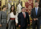 Felipe VI y Abdalá II analizan con expertos el peligro yihadista global