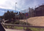 Gairebé un centenar d’immigrants intenta saltar la tanca de Melilla