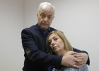 Cifuentes se reúne con los padres del niño que se suicidó Cifuentes se reúne con los padres del niño que se suicidó