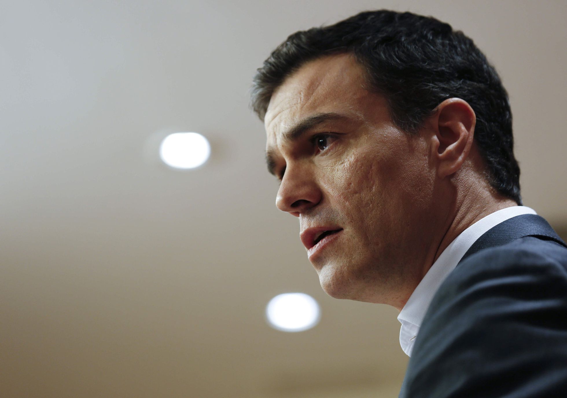 El secretario general del PSOE, Pedro Sánchez, durante la rueda de prensa ofrecida tras la reunión con el PNV, la semana pasada. El secretario general del PSOE, Pedro Sánchez, durante la rueda de prensa ofrecida tras la reunión con el PNV, la semana pasada.
